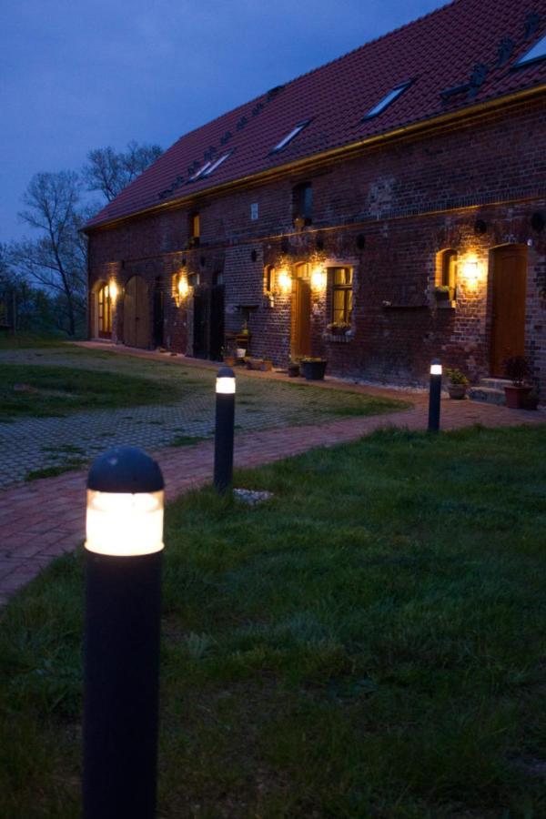 An Den Elbwiesen Gaestezimmer "Weissstorch" Nur Nichtraucher Dommitzsch Exterior photo